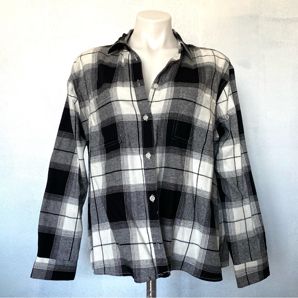 Black and White Plaid Button-Up Shirt
